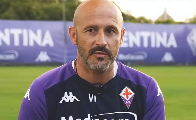 场观众们津 场观众们津