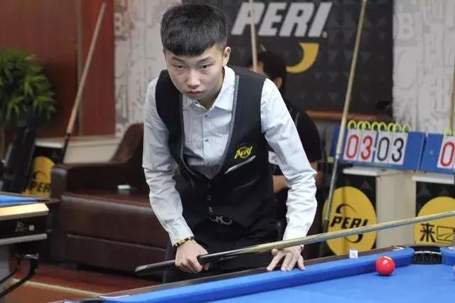 加重视青年 加重视青年