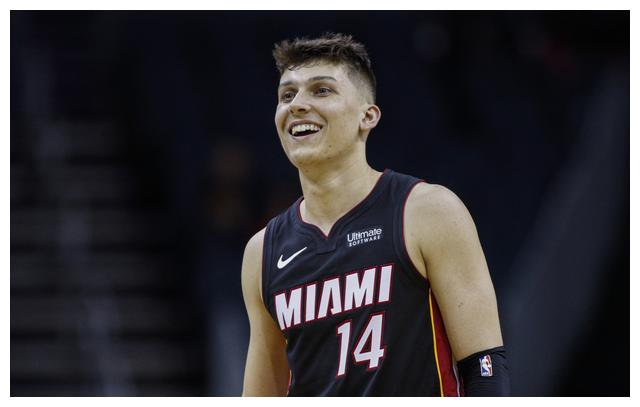 了绿军球衣 了绿军球衣